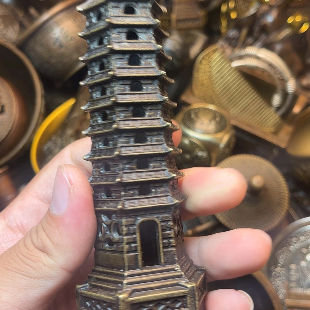 精美铜器工艺品等