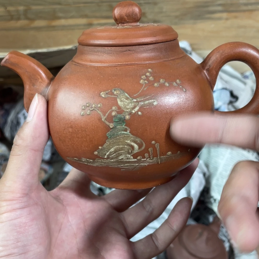 茶壶紫砂老厂紫砂壶一件。