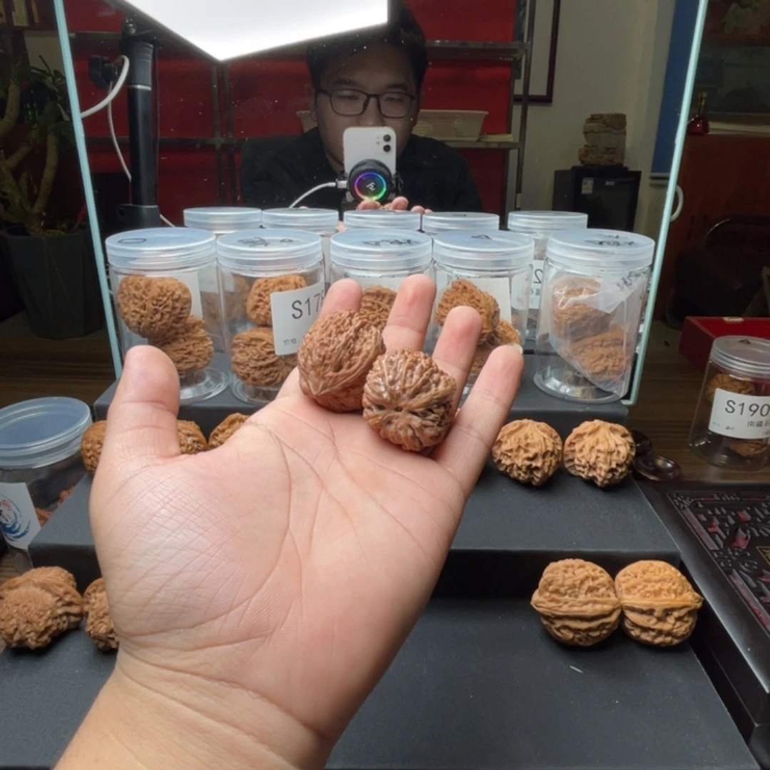 星***克文玩核桃吊坠大蒜头34