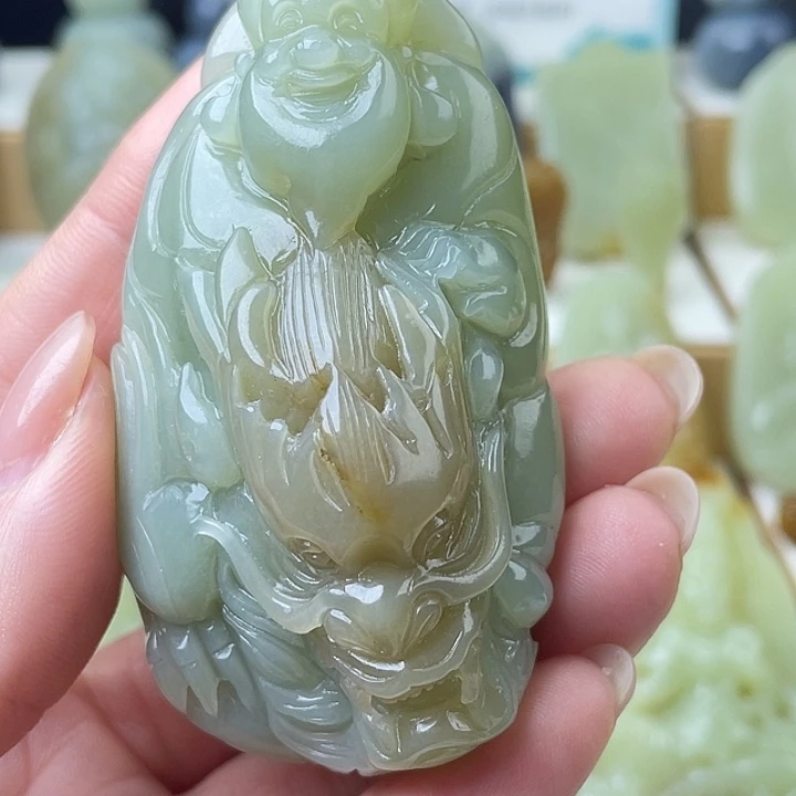 和田玉（糖玉）未镶嵌颈饰