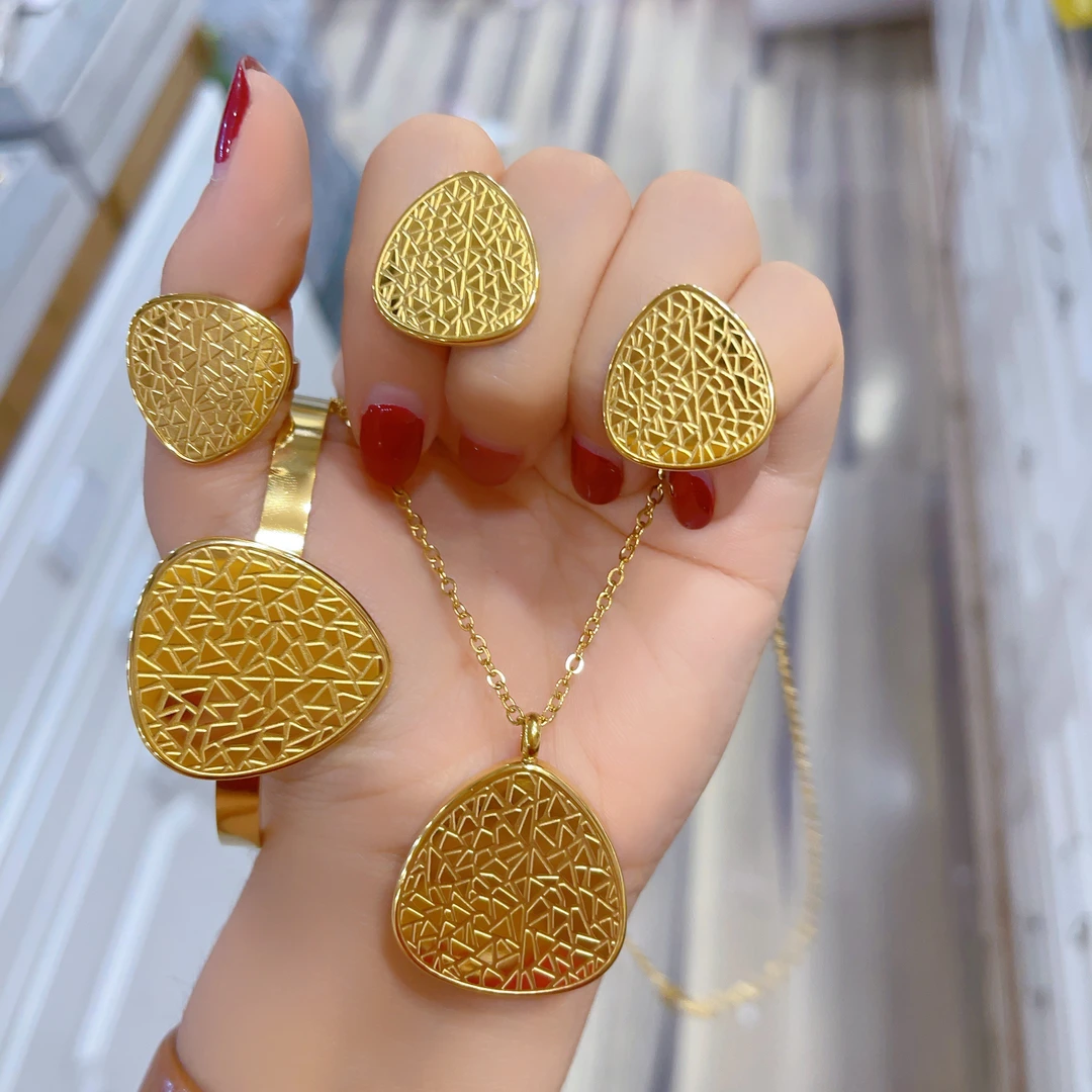 钛钢项链 1478新款四件套首饰耳环项链戒指手链爆款白搭时尚金色