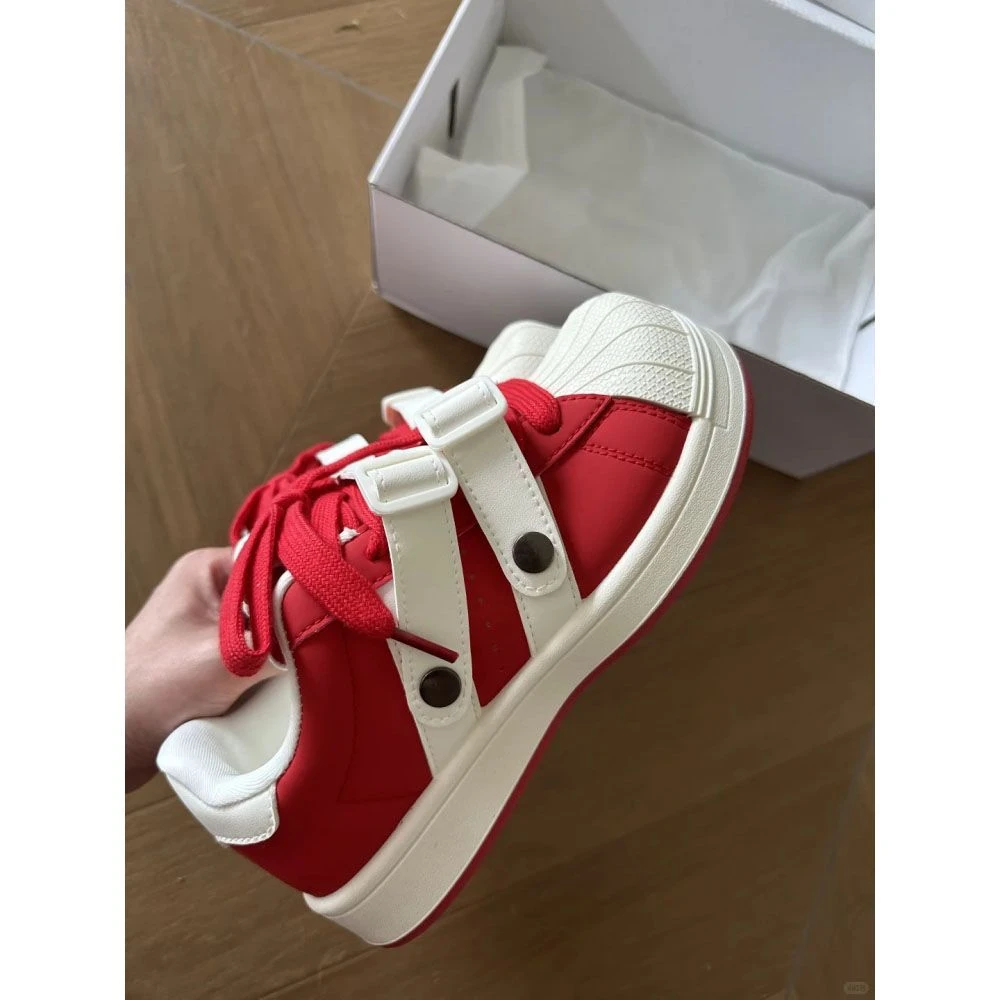 红色贝壳头卡通板鞋女2025新款夏季鞋子魔术贴潮鞋平底鞋女鞋子