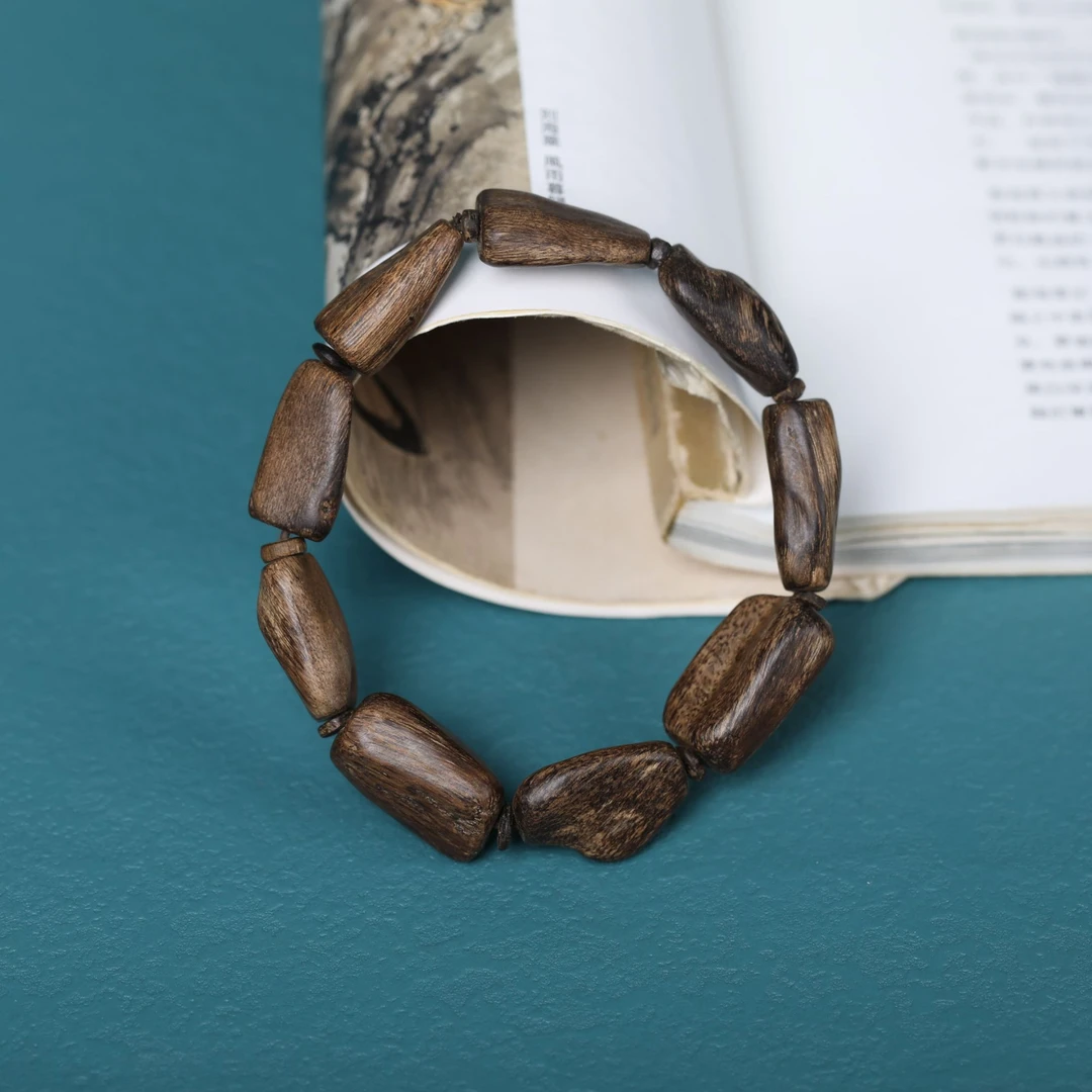 沉香沉水加里曼丹土沉香23克随型手串单圈