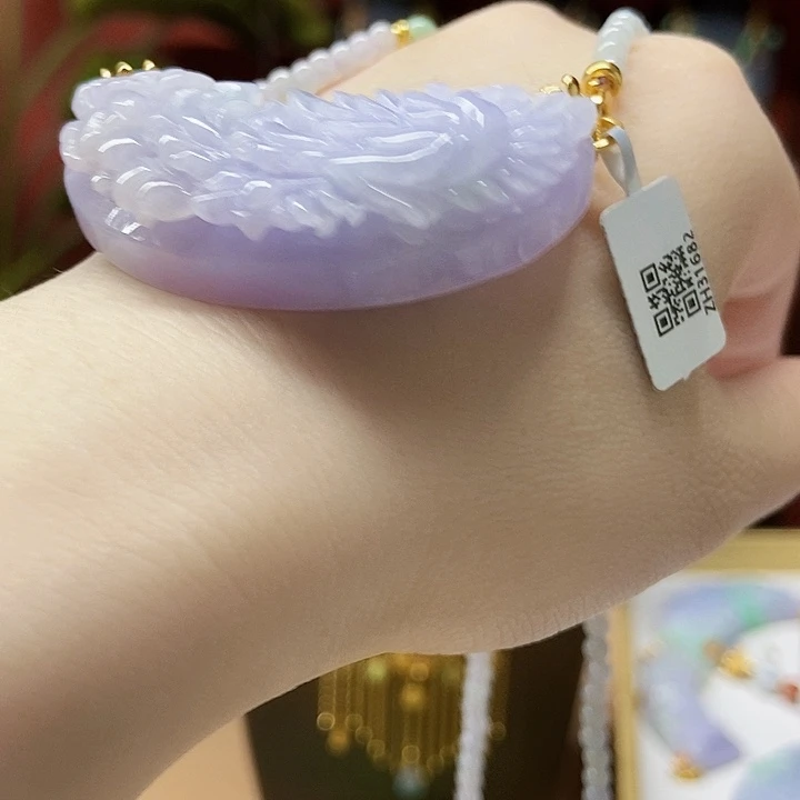 翡翠未镶嵌颈饰吊坠