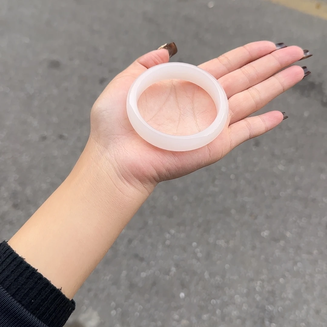 石英质玉未镶嵌手镯