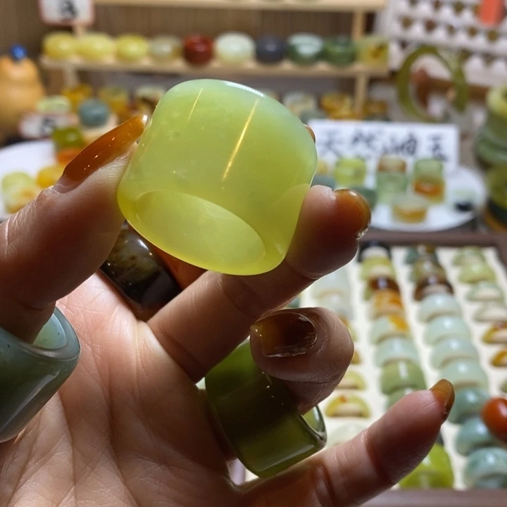 山***河岫玉未镶嵌戒圈岫玉精品指环