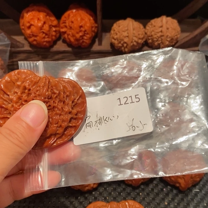 莫***我文玩核桃把件精品文玩