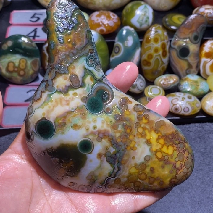 玛瑙/玉髓未镶嵌珠宝奇石16