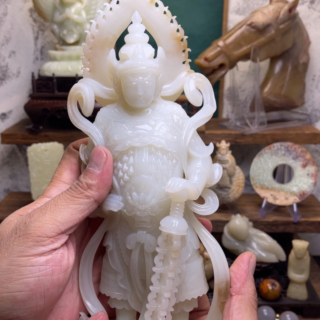 过***忘未镶嵌和田玉摆件