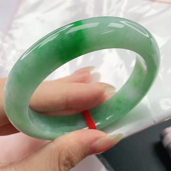 未镶嵌手镯翡翠，894