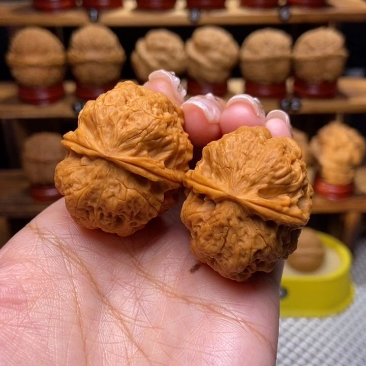 文玩核桃吊坠五毒蟾40