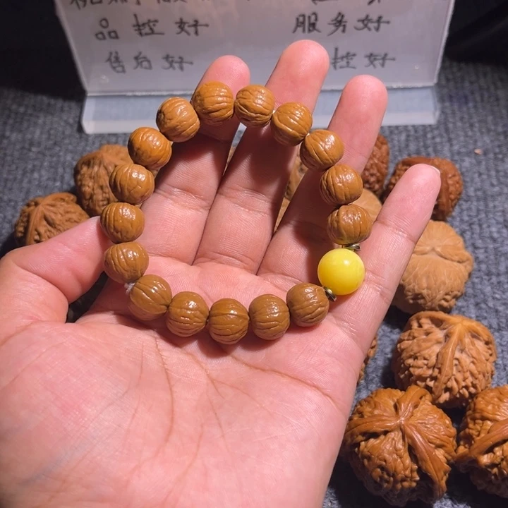 文玩核桃回血直播间