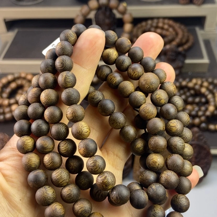 【闪购商品】沉香手串云**越南白棋