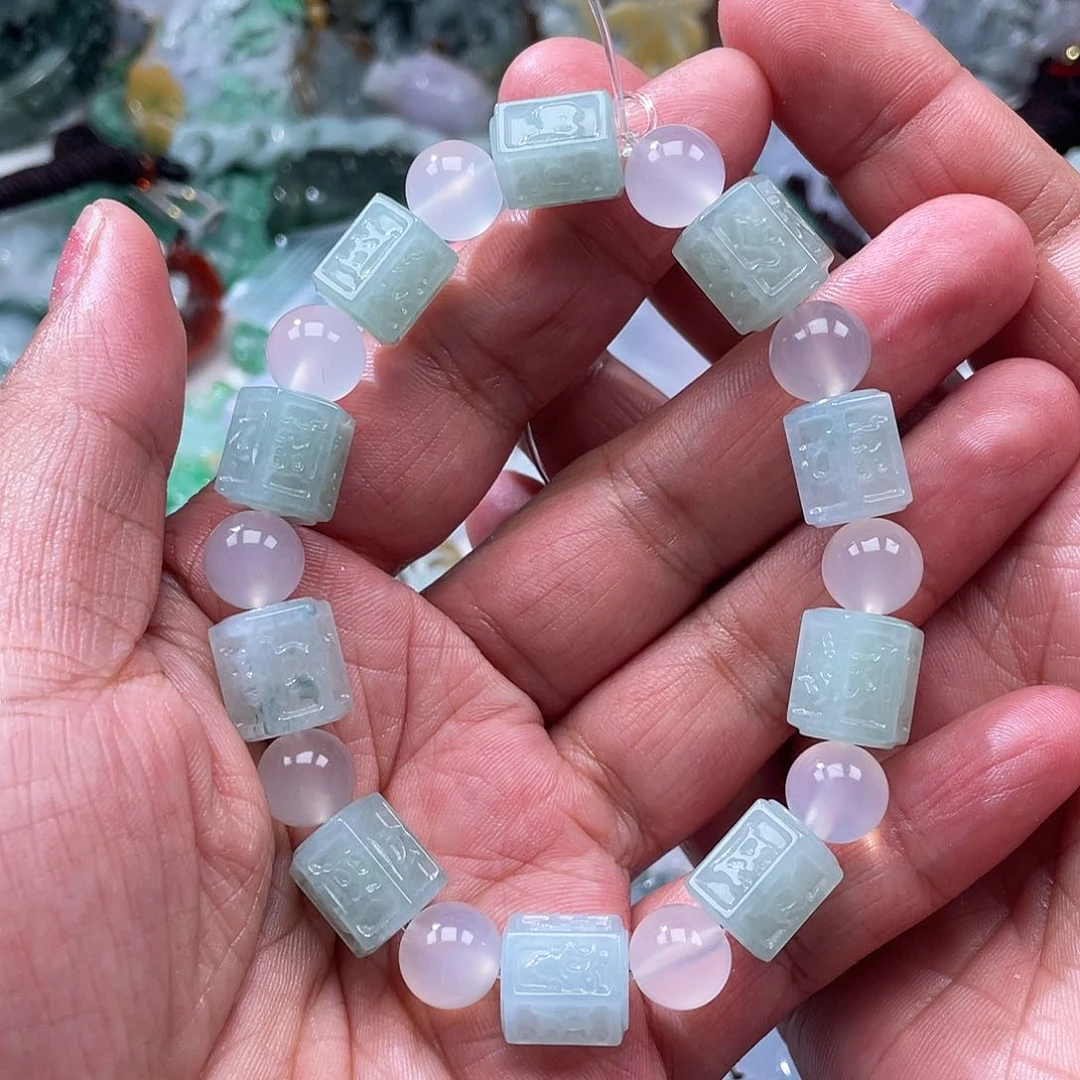 翡翠未镶嵌颈饰翡玉缘翡翠