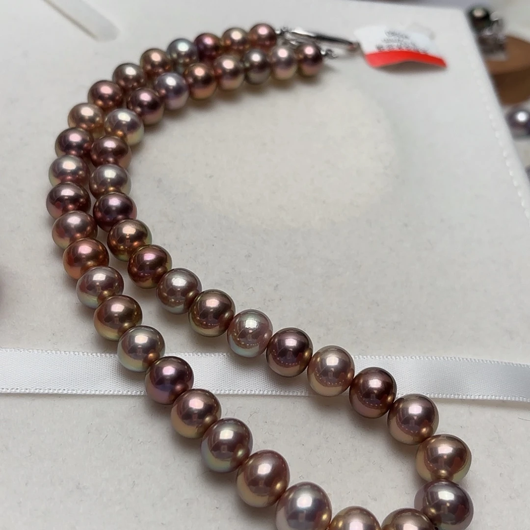 颈饰淡水珍珠合金9-12近圆牛油果