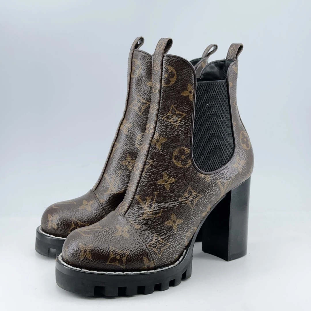 95新 LouisVuitton/路易威登 37码/98新/棕老花满印粗跟靴