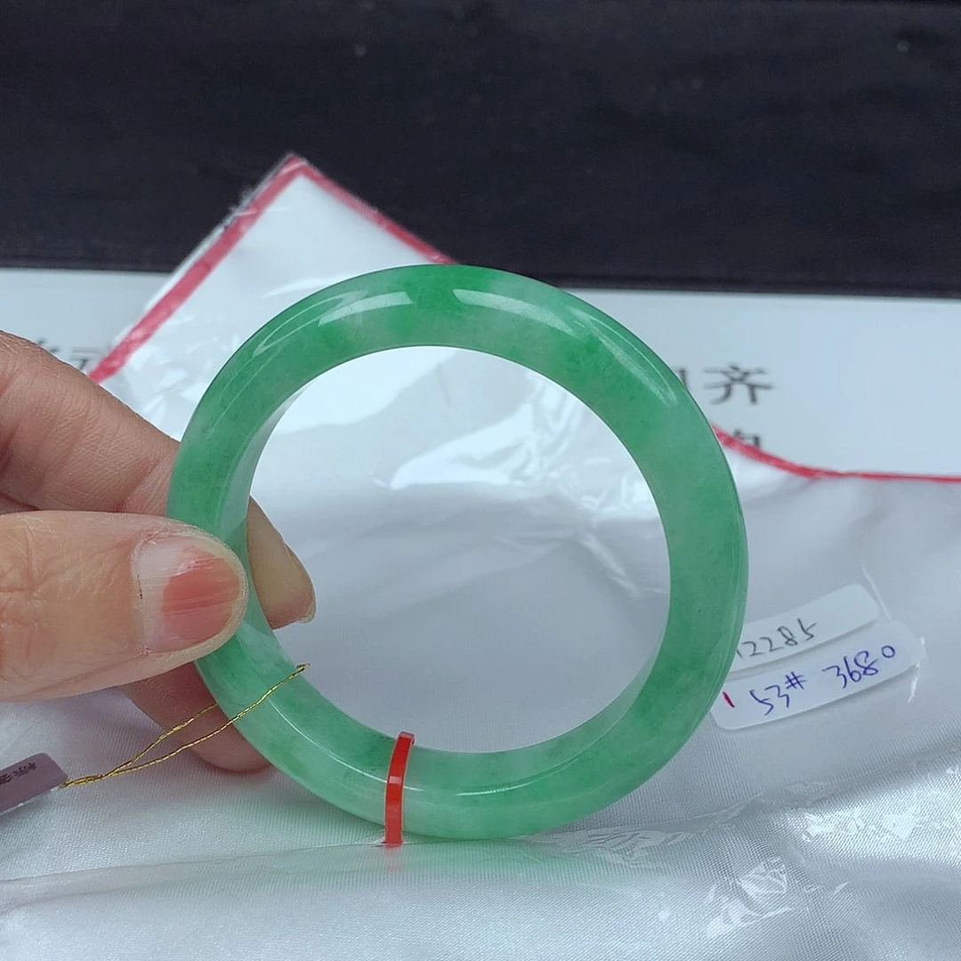 翡翠手镯未镶嵌53圈2285