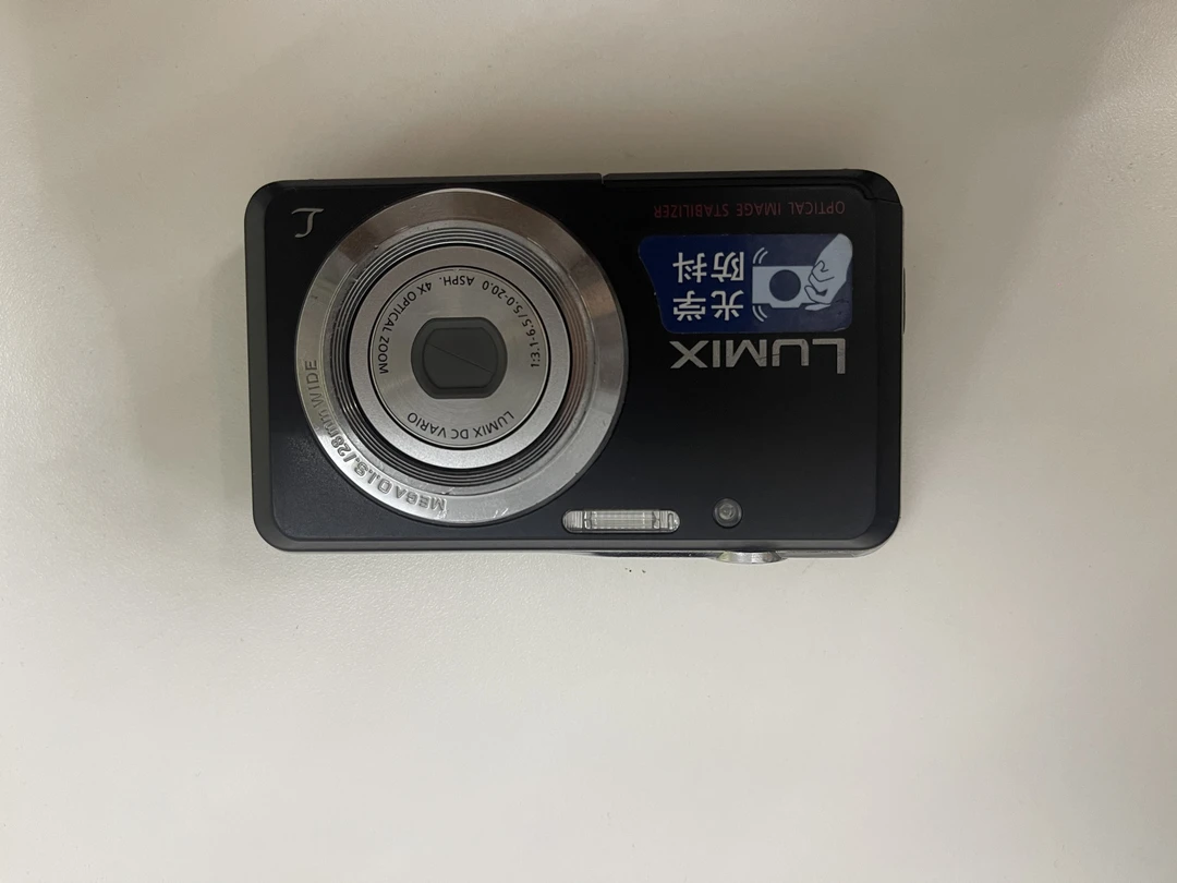 9新 Panasonic/松下 fh4 1410w 像素4倍光学变焦 暗夜黑