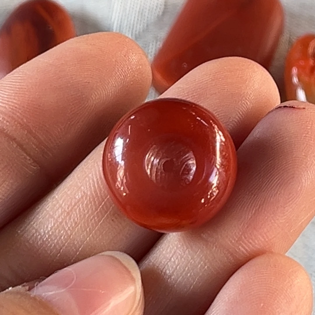 南红玛瑙未镶嵌玫红平安扣