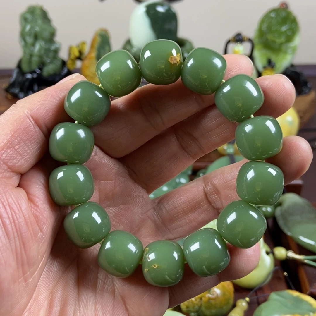 岫岩河磨玉（透闪石质玉）未镶嵌珠宝奇石