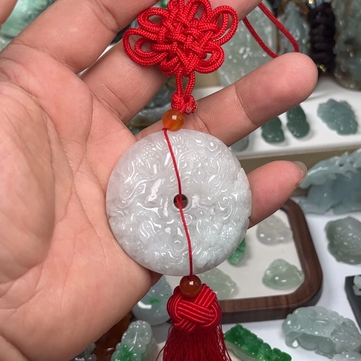 颈饰未镶嵌翡翠车挂