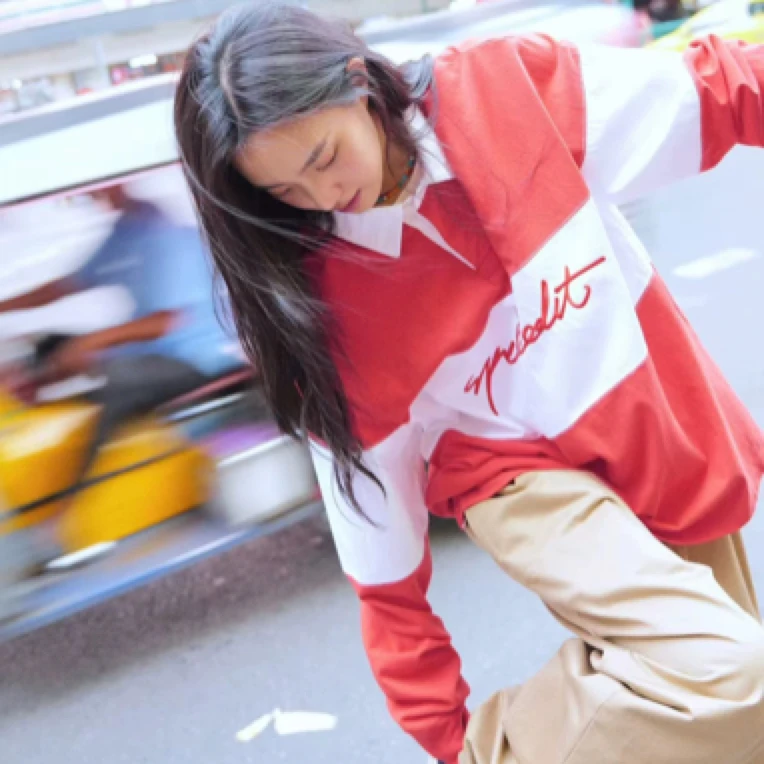 SPELLEDIT 2025春季新款 红白拼接刺绣长袖T 正品 NO退NO换