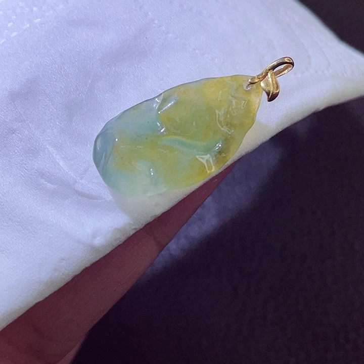 颈饰18K金镶嵌翡翠翡翠