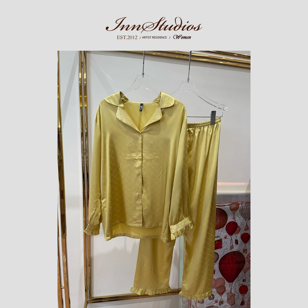 Innstudios 金色格纹长袖睡衣套装