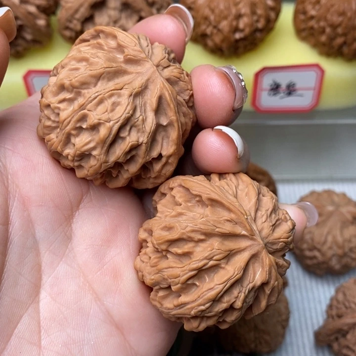 文玩核桃吊坠42苹果园