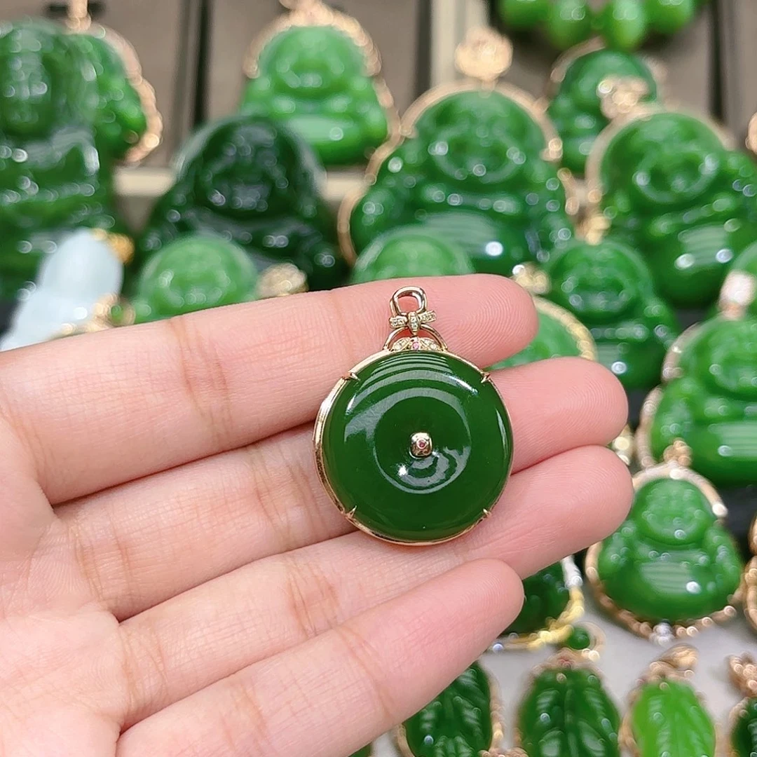 和田玉（碧玉）颈饰18K金镶嵌