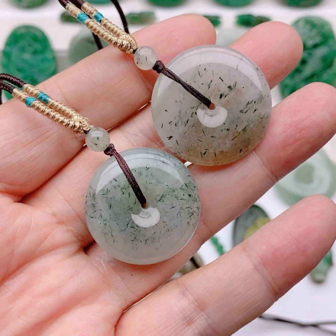 独山玉未镶嵌颈饰阿*哥