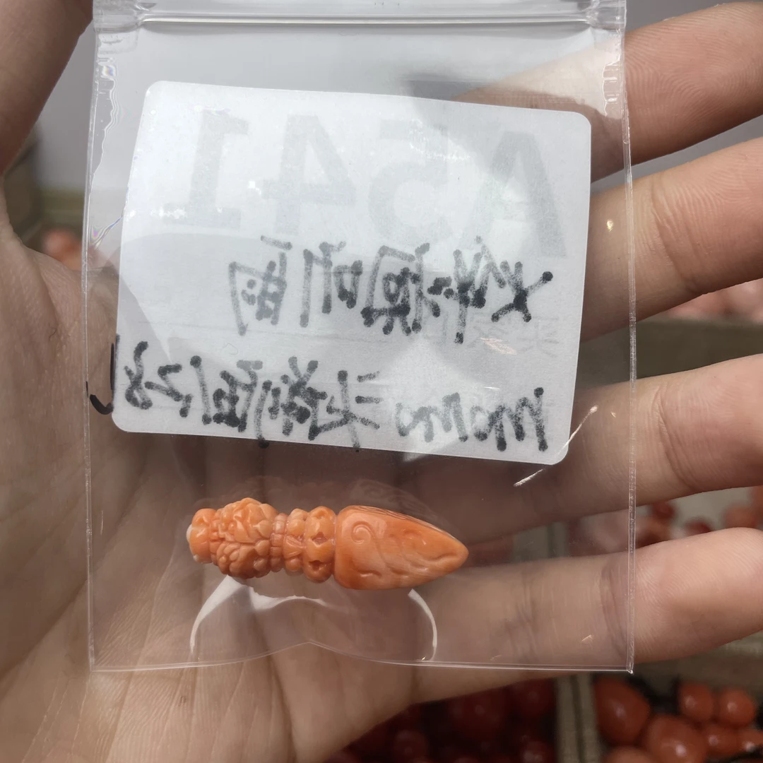 momo配件头部上下孔