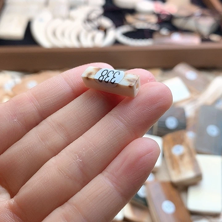 泥塑不打孔联系客服