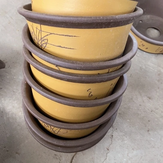 紫砂花盆100-8。22/9。