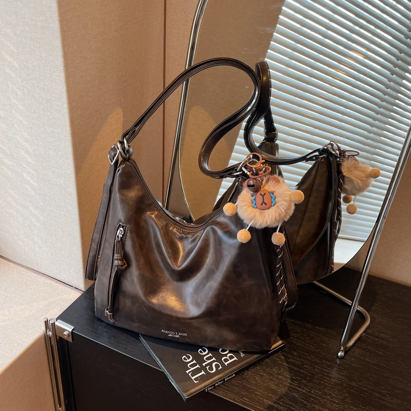 2025秋冬新款韩版ins潮流高级感托特包时尚休闲大容量单肩包高级