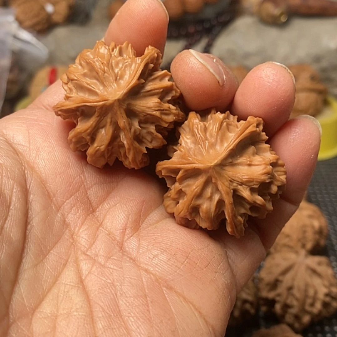 【闪购商品】把件文玩核桃三棱全品35