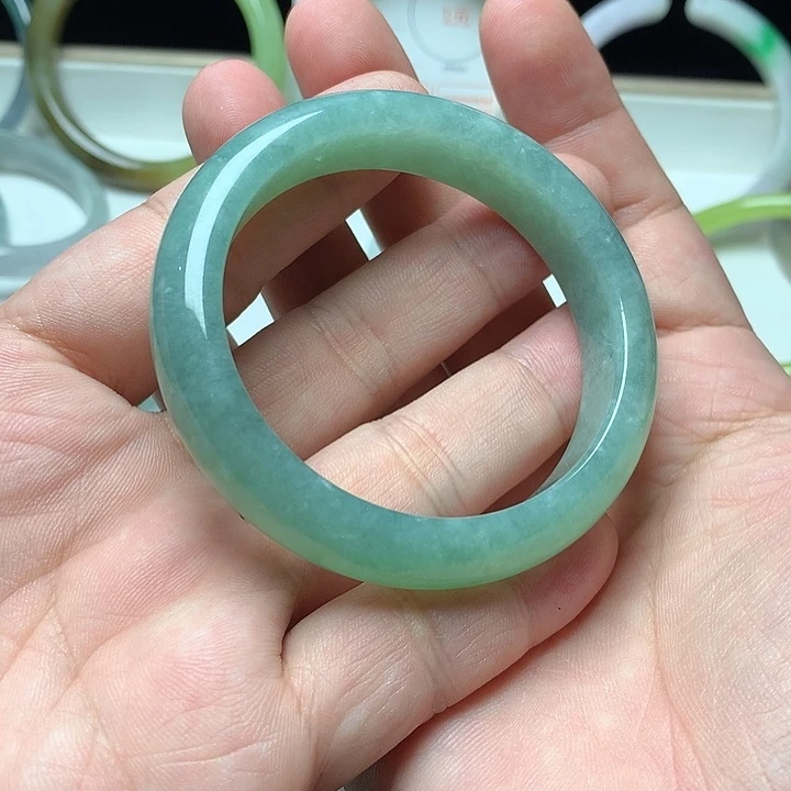 翡翠未镶嵌颈饰52.4圈