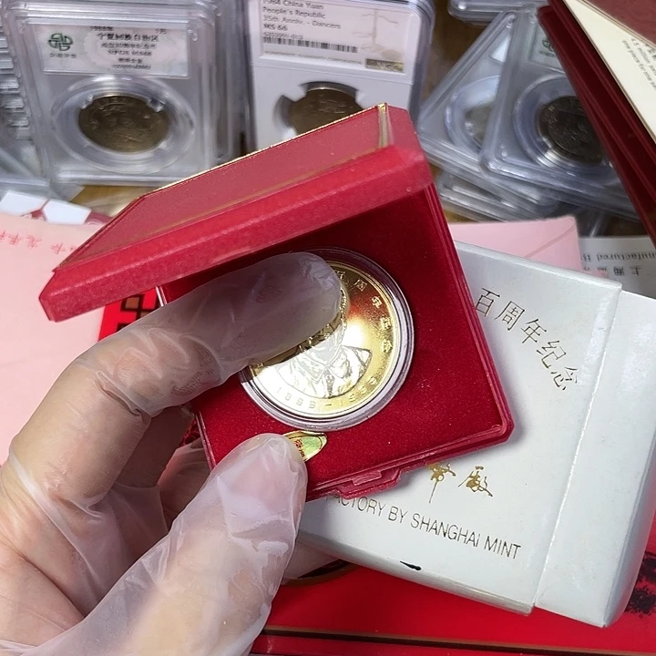 其他普通金属伟人镀金纪念章