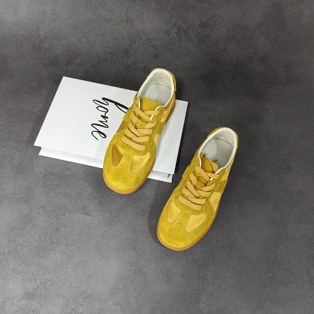 2025新款系带德训百搭透气女休闲鞋平底低帮休闲鞋-95-1820