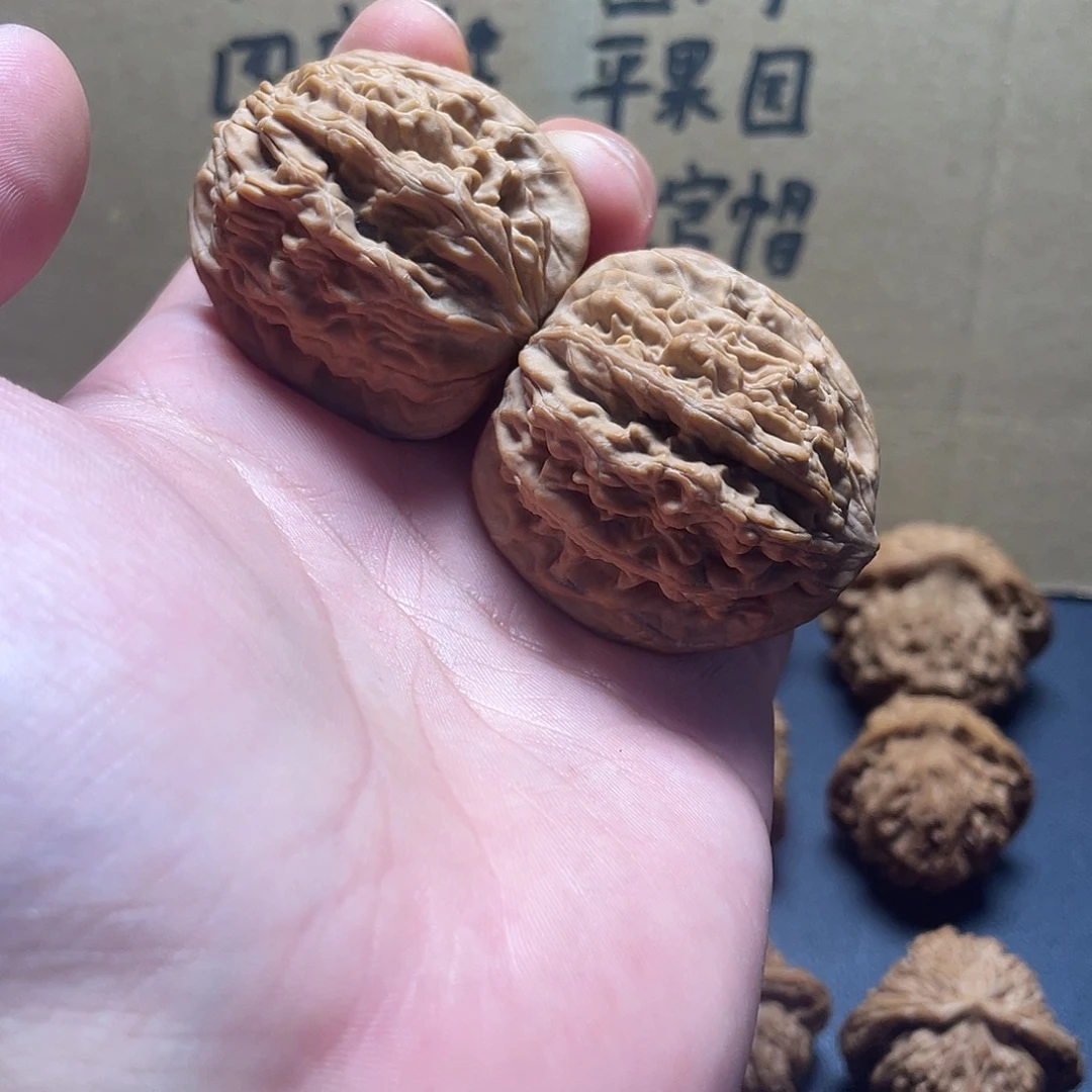 把件文玩核桃麦穗虎头40全品