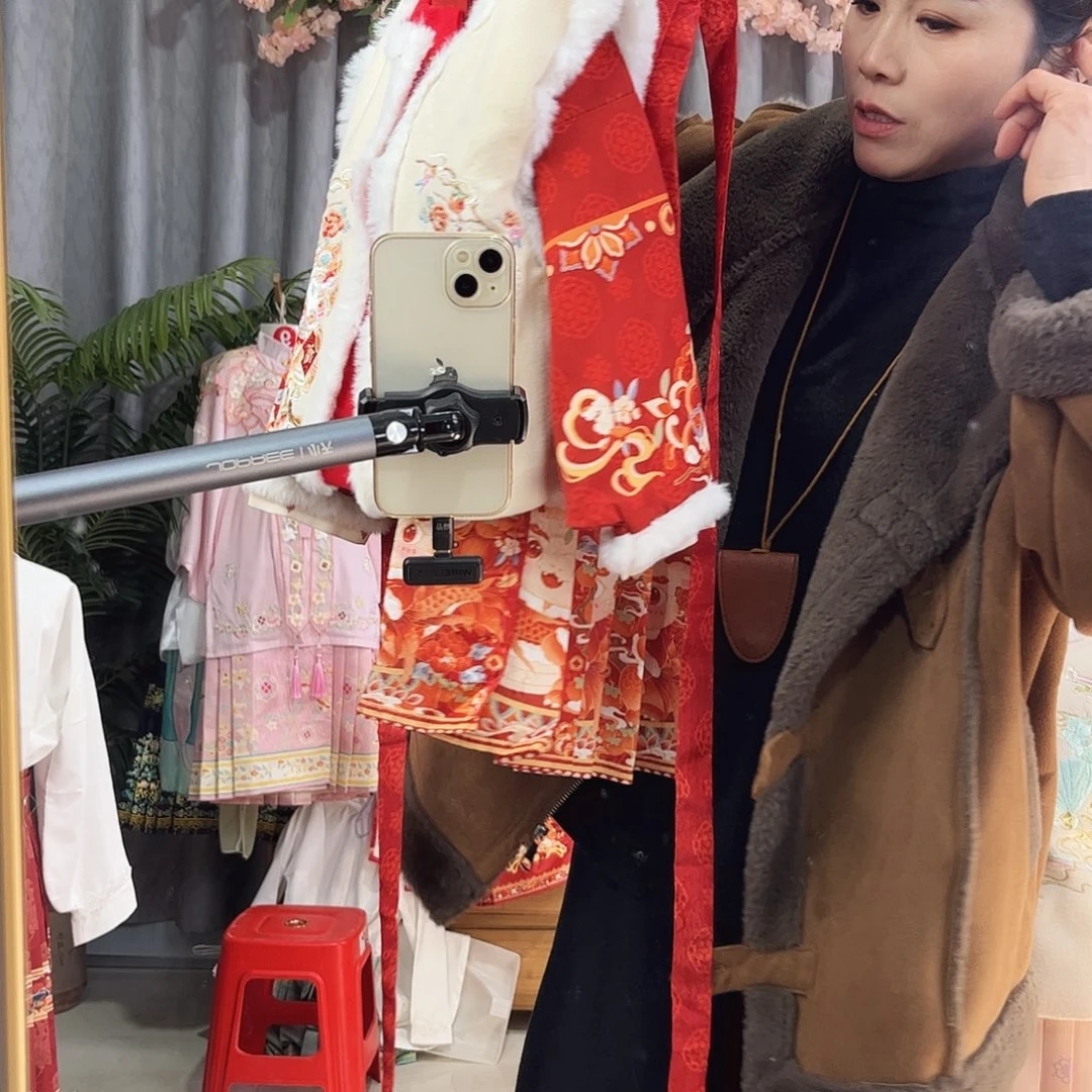 马甲套装米色三件套120