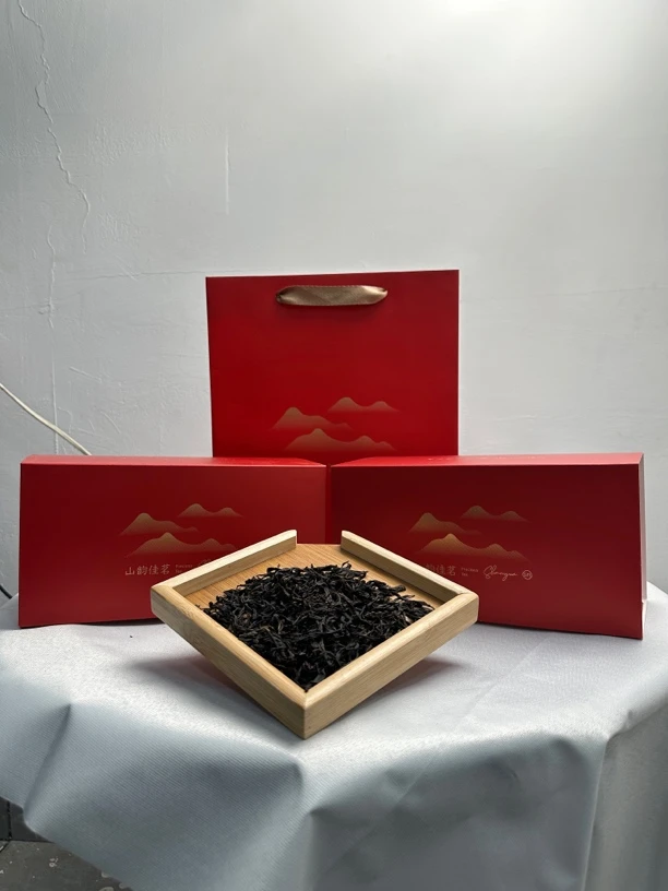 凤凰单丛茶 25年春茶 上角猴种(新包装) 中熟火 电焙 两次