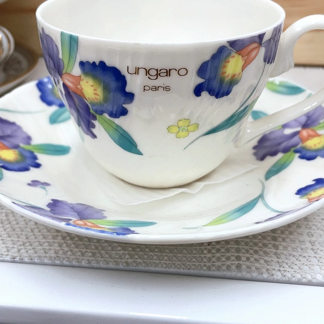 青***鹿屋家的美丽咖啡杯