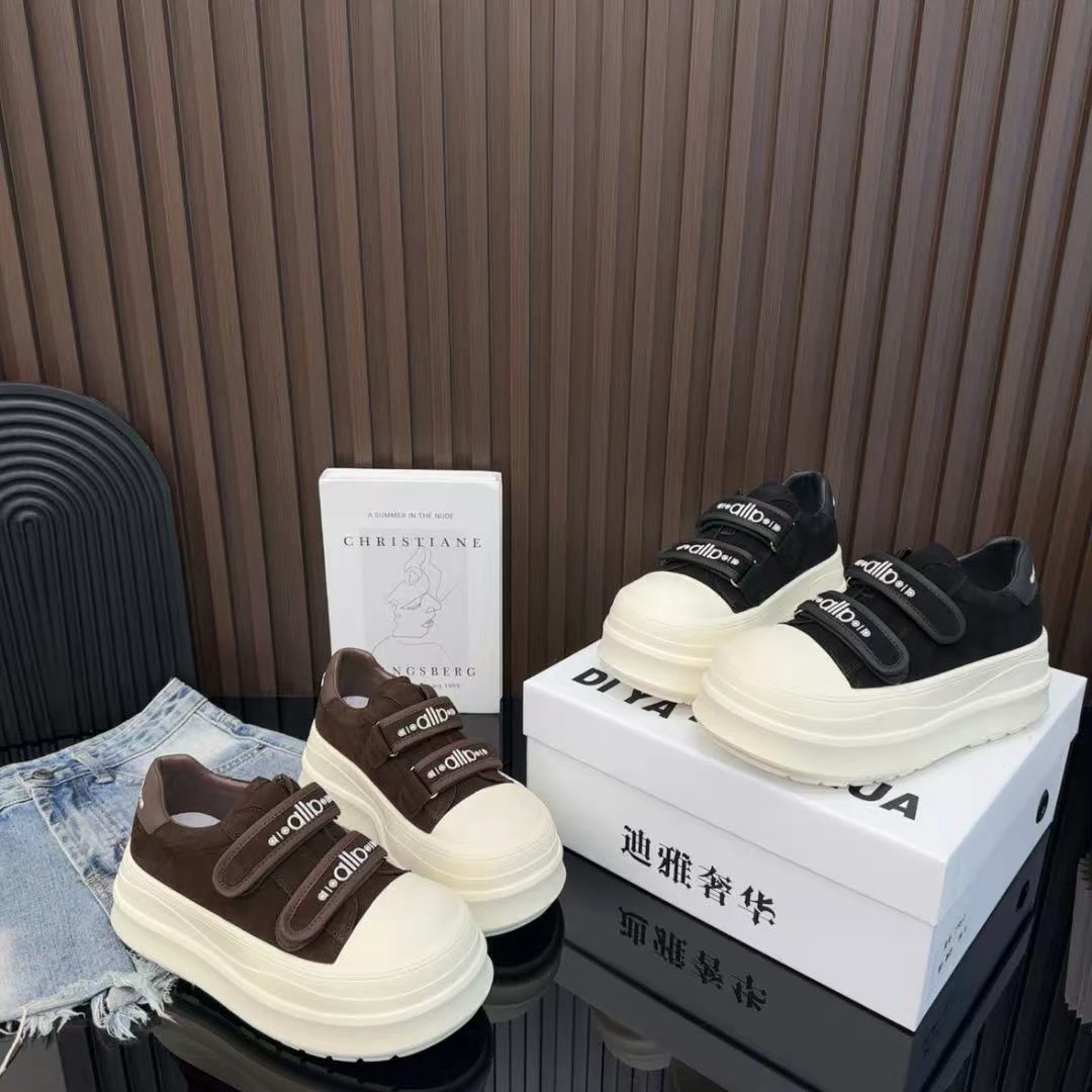 2025新款韩版厚底时尚小白鞋女英伦风小个子增高百搭休闲板鞋女鞋