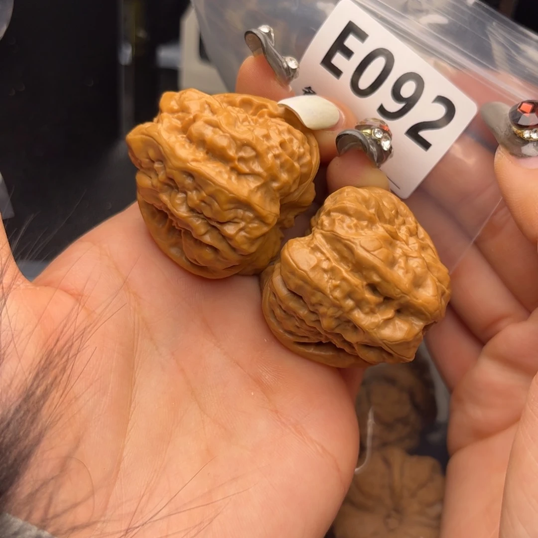 文玩核桃把件肚46边40