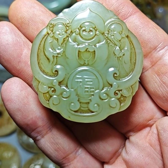 颈饰未镶嵌和田玉海**翔