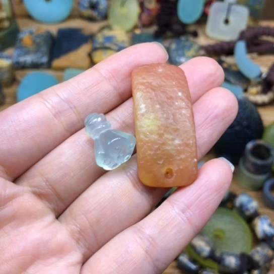 惜****蛇纹石玉合金颈饰