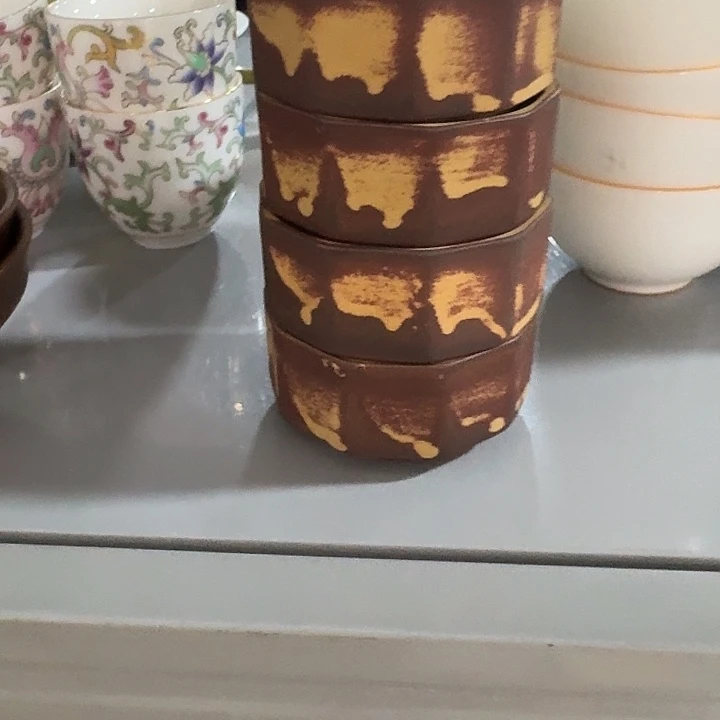 主人杯一个，瓷。。。。