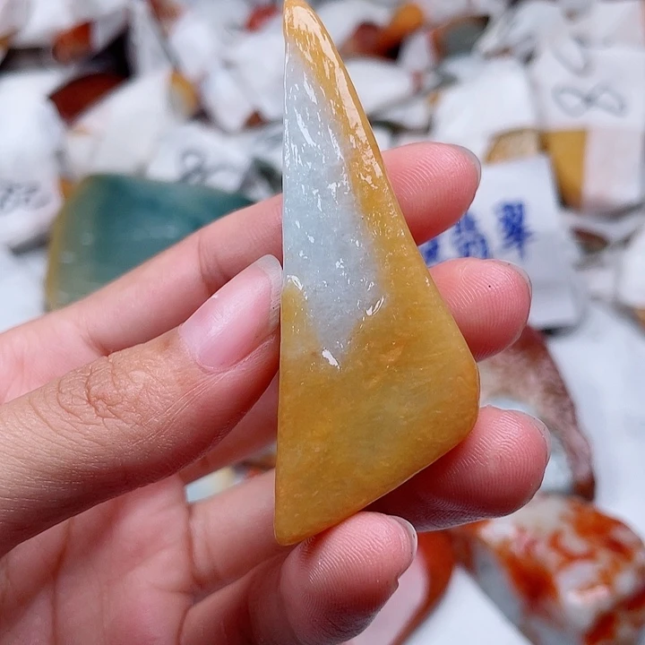 ****水颈饰未镶嵌翡翠翡翠