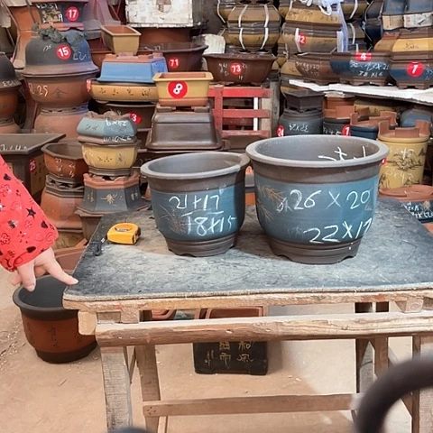 紫砂花盆来金钟盆两个